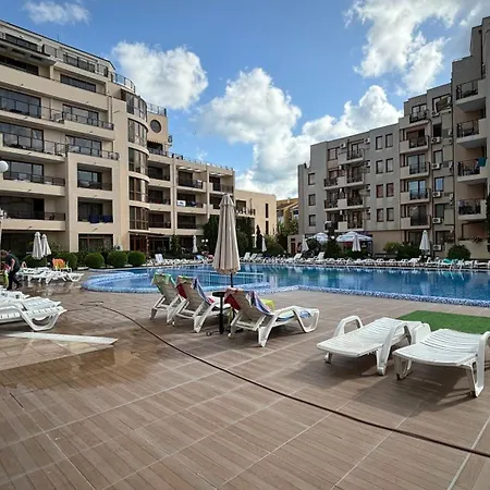 מלון דירות One Bedroom