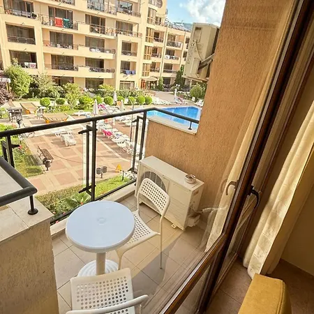 One Bedroom 3* סאני ביץ'