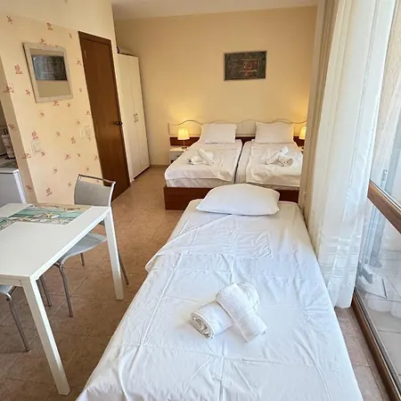 One Bedroom Apart-hotel